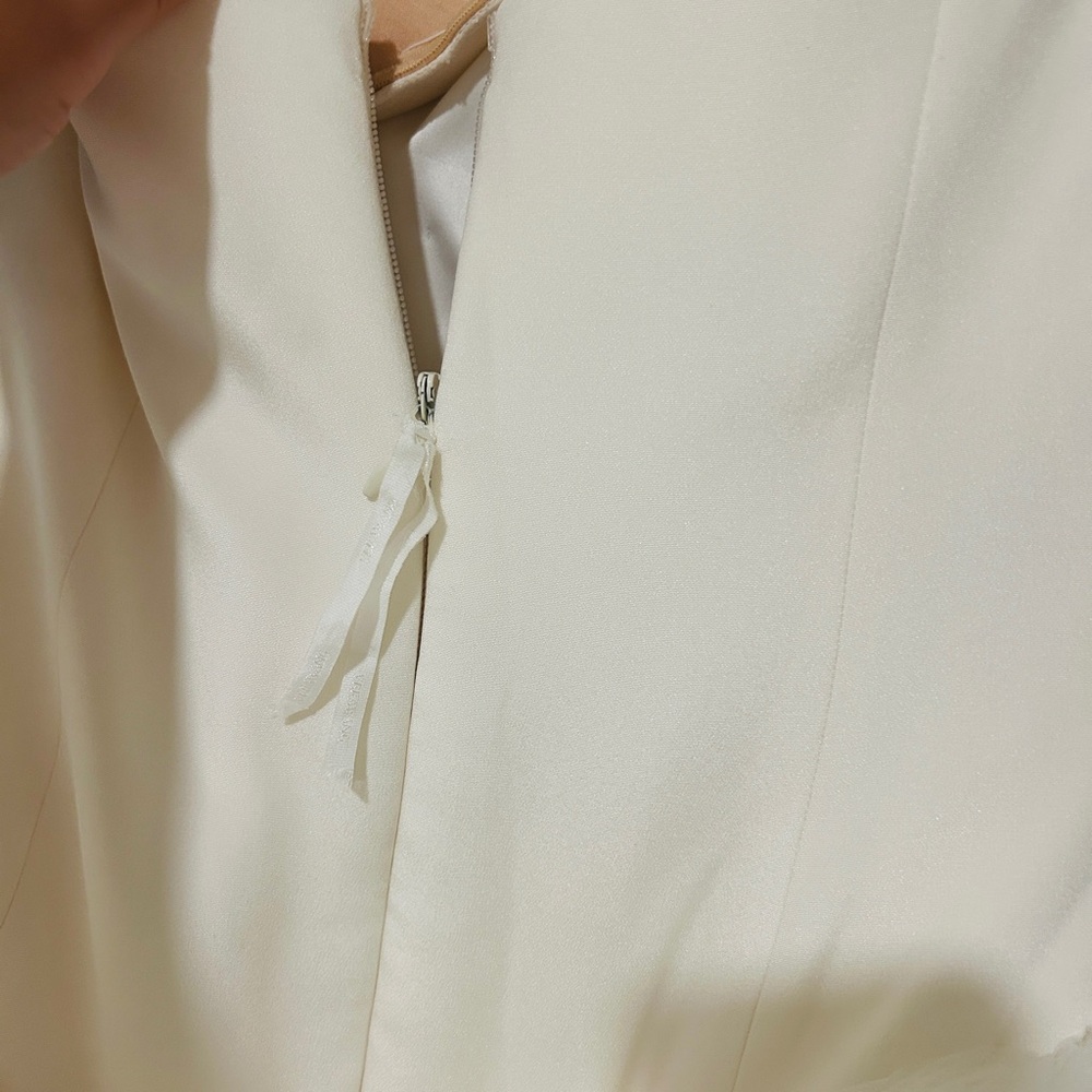 Vera Wang Fernanda Wedding Gown In Pristine Condition - Picture 9 of 11